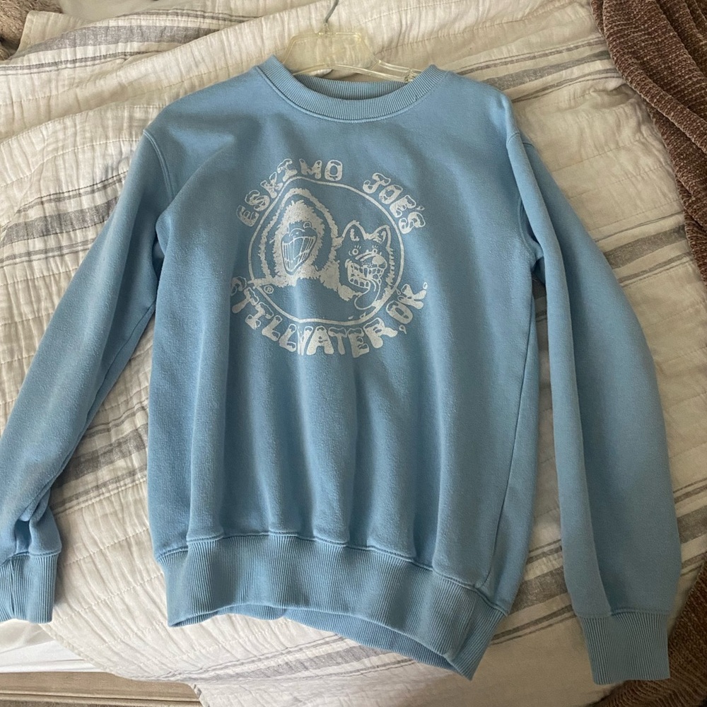 Eskimo Joe’s light blue sweatshirt
